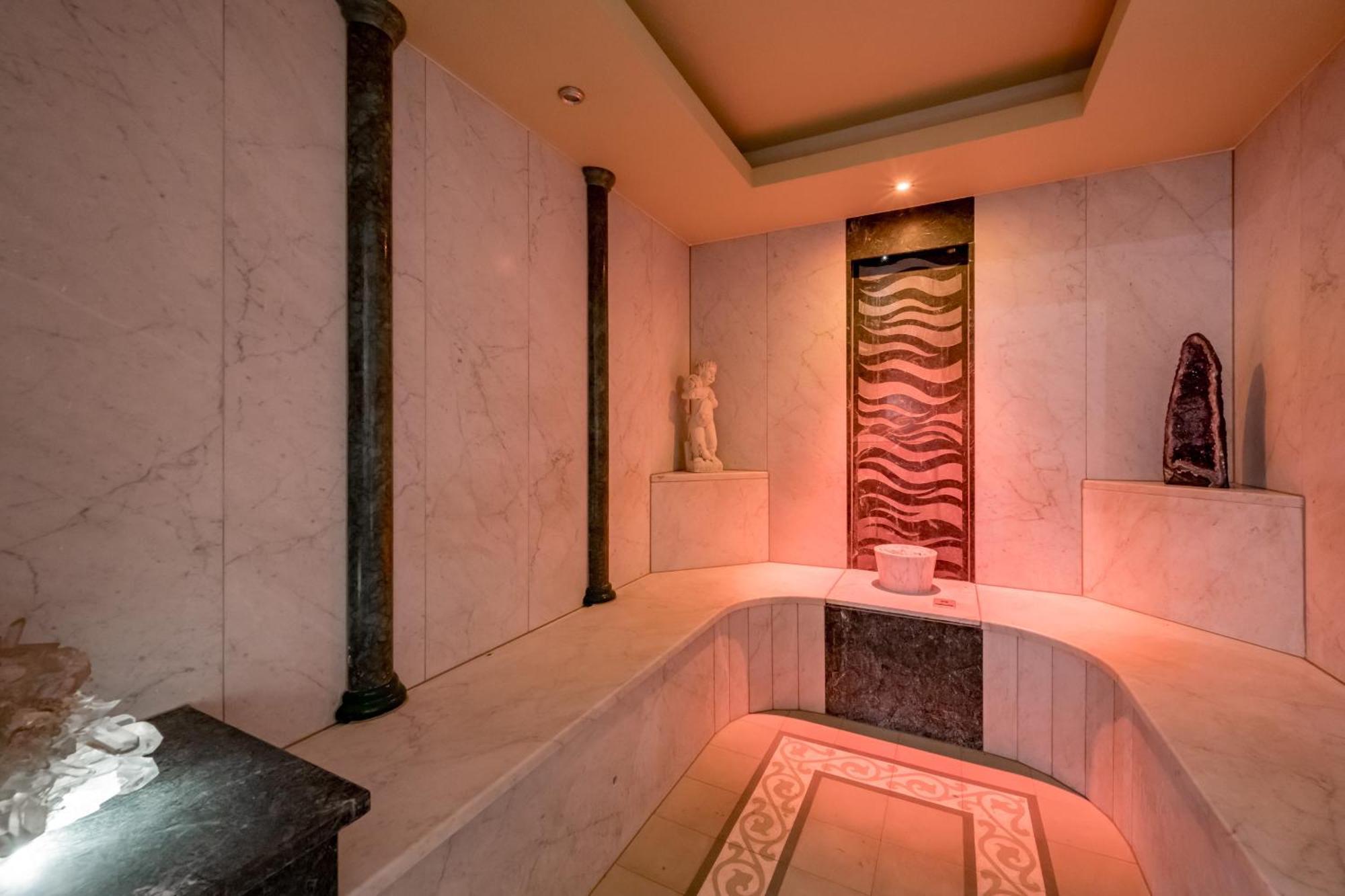 Wellness & Sporthotel Alpenhof Ервалд Екстериор снимка